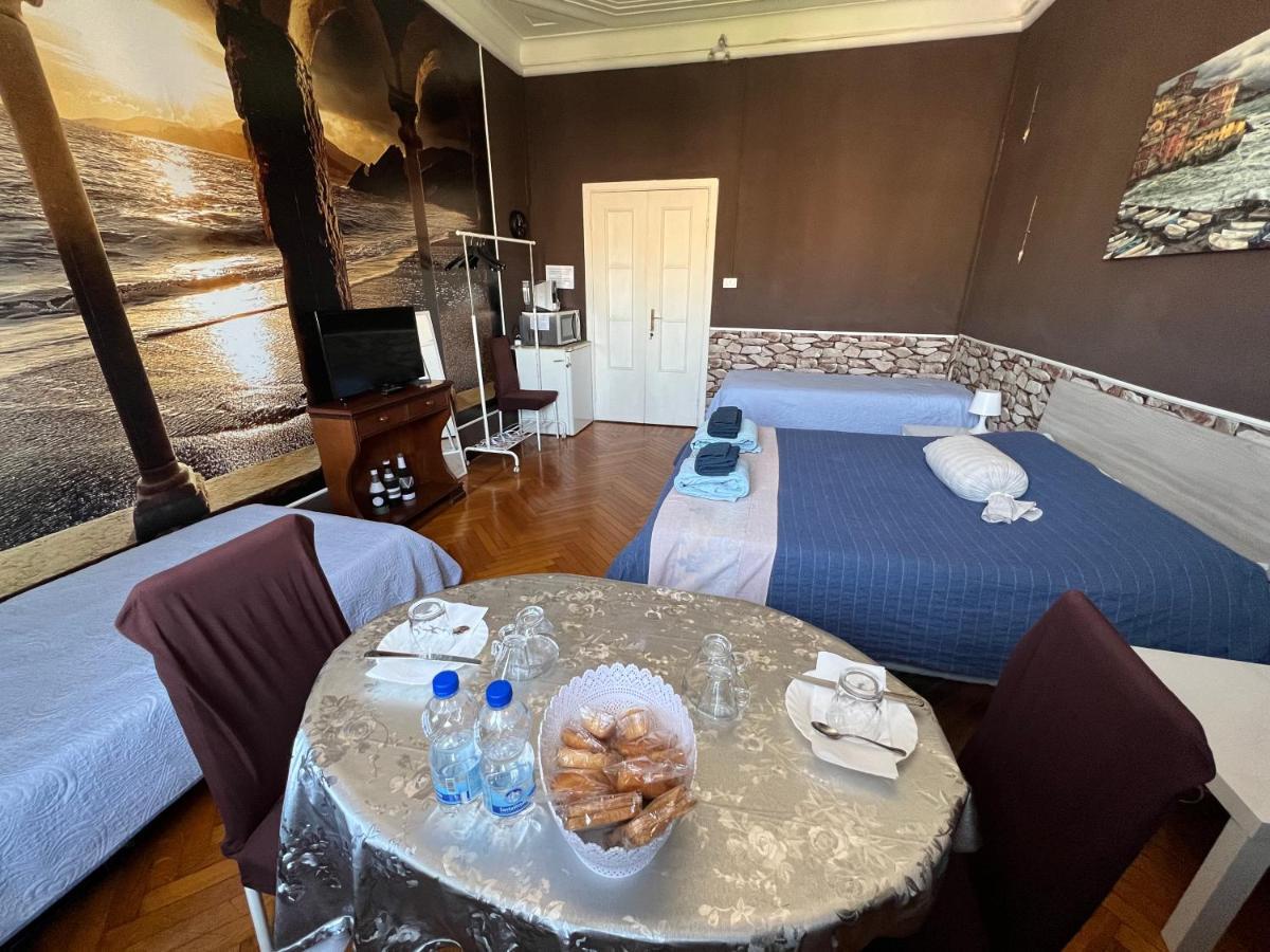 B&B Piazza Della Vittoria 热那亚 外观 照片